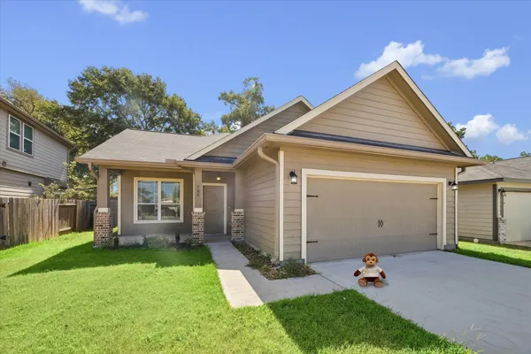 $1,548 | 260 Shoreview Drive, Conroe, TX 77303