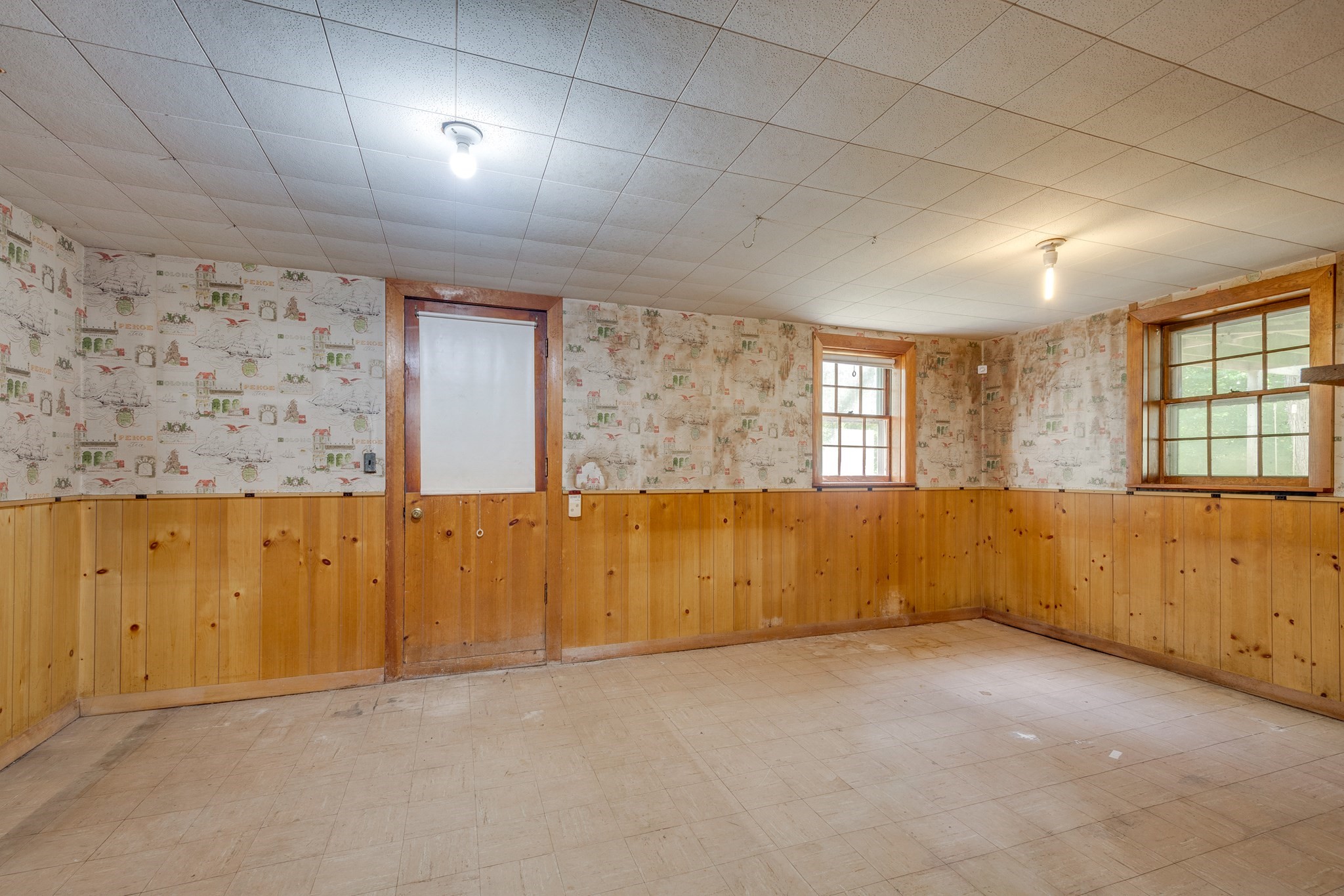 20 Tyler Road Beverly, MA 01915 - Photo 18 of 30 Gallery Image 18