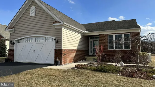 $2,595 | 148 Woodhaven Drive, Gettysburg, PA 17325