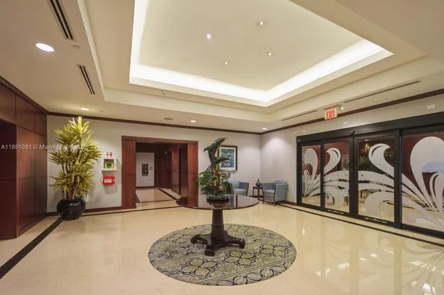 $3,500 | 1819 Southeast 17th Street, Unit 703, Fort Lauderdale, FL 33316