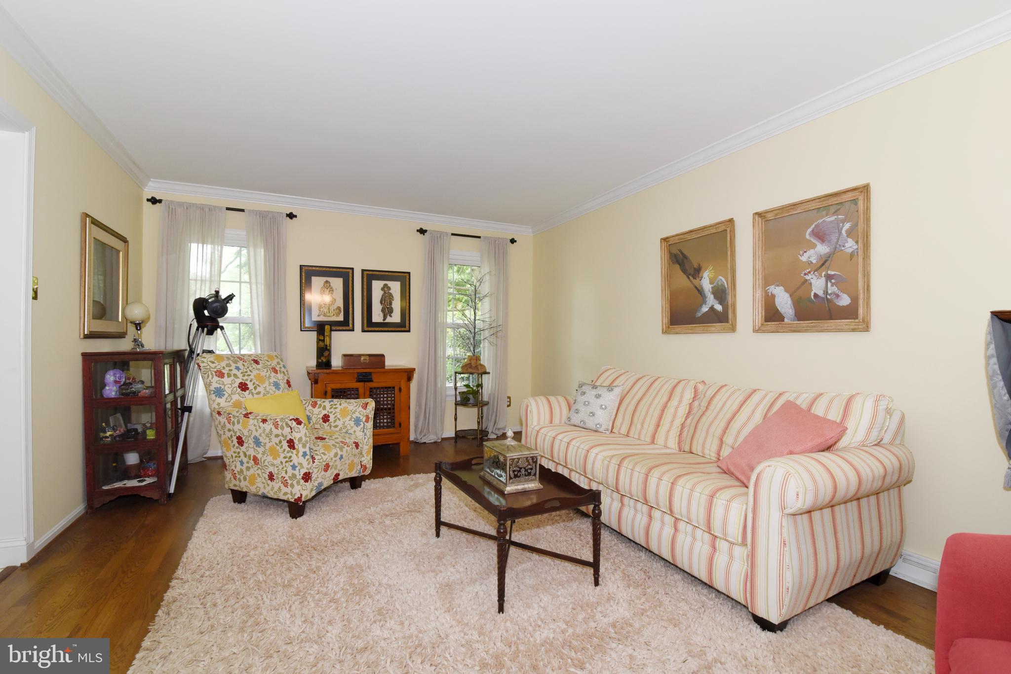 1718 Saddle Ridge Court Vienna, VA 22182 - Photo 4 of 45 Hardwood floors in living room & crown molding
