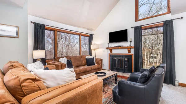 $409,900 | 14 Pinehurst Court, Galena, IL 61036