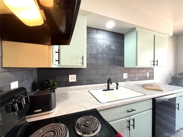 $1,385 | 531 South Angus Avenue, Unit 2, Pueblo West, CO 81007