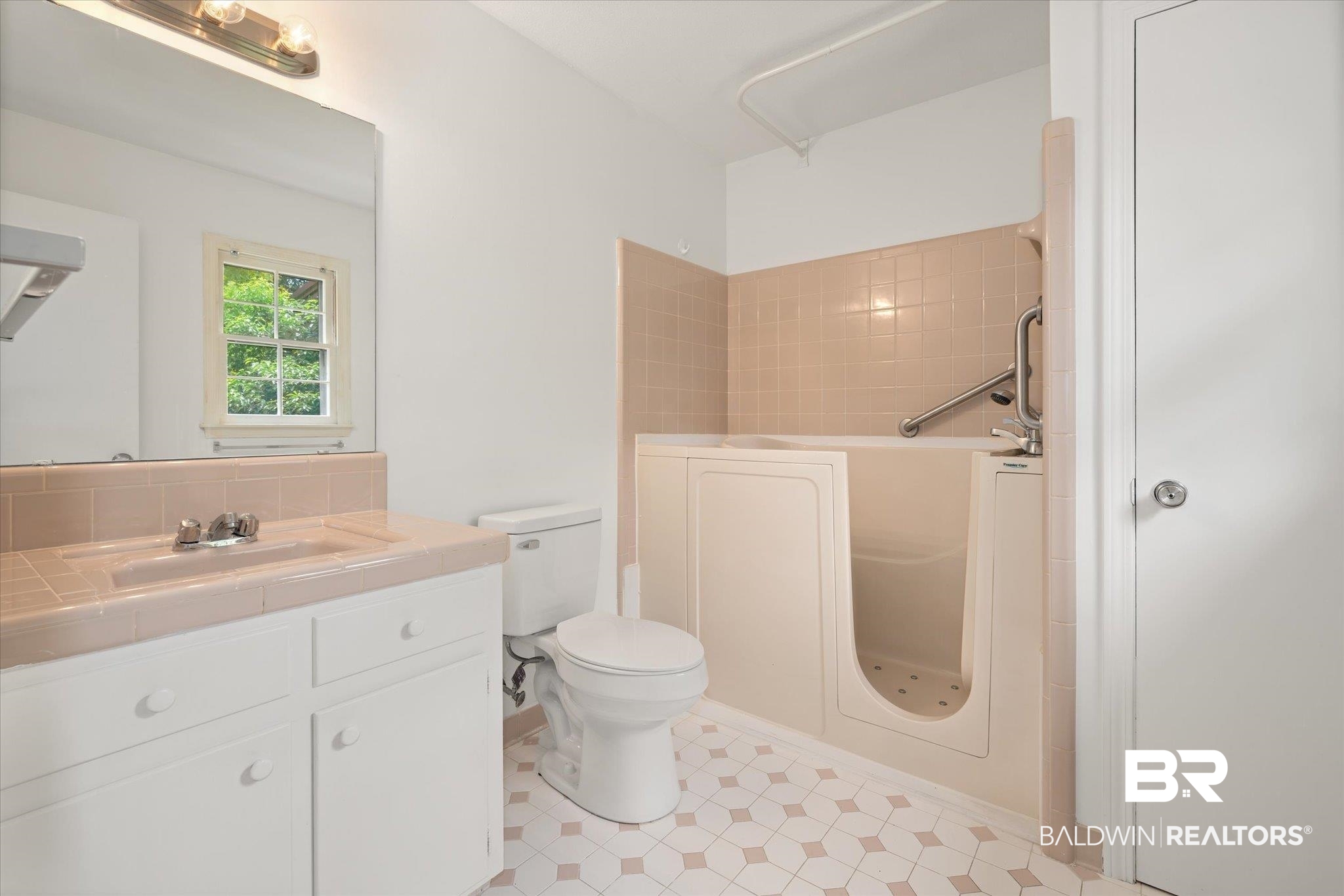 4817 Janice Drive Mobile, AL 36618 - Photo 12 of 20