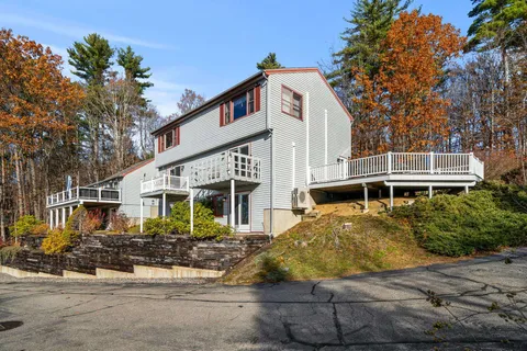 $419,900 | 147 Weirs Boulevard, Unit 5, Laconia, NH 03246