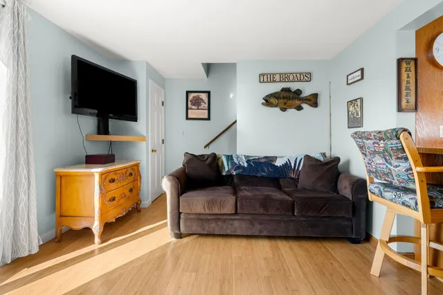 $419,900 | 147 Weirs Boulevard, Unit 5, Laconia, NH 03246