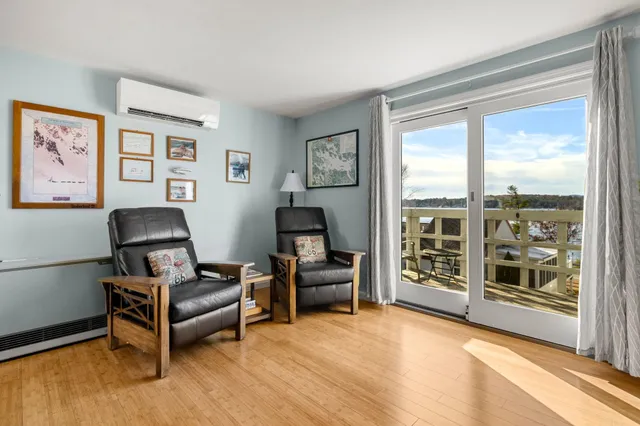 $419,900 | 147 Weirs Boulevard, Unit 5, Laconia, NH 03246