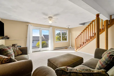 $419,900 | 147 Weirs Boulevard, Unit 5, Laconia, NH 03246