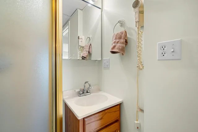 $419,900 | 147 Weirs Boulevard, Unit 5, Laconia, NH 03246