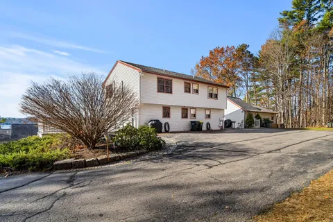 $419,900 | 147 Weirs Boulevard, Unit 5, Laconia, NH 03246