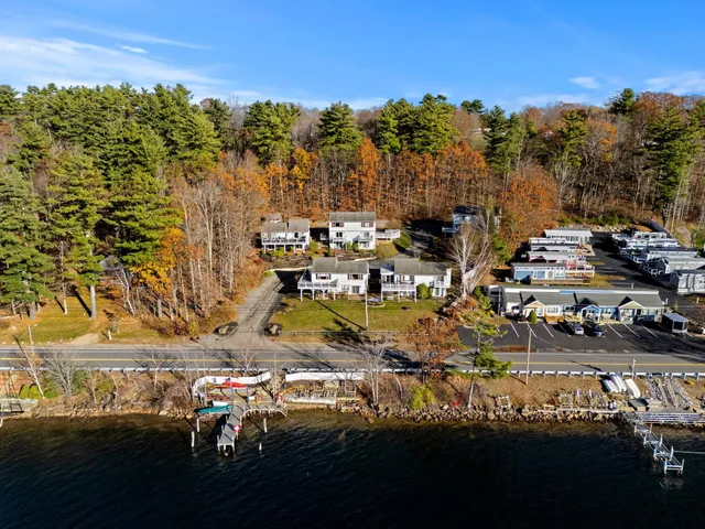$419,900 | 147 Weirs Boulevard, Unit 5, Laconia, NH 03246