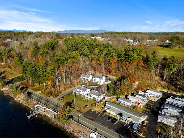 $419,900 | 147 Weirs Boulevard, Unit 5, Laconia, NH 03246