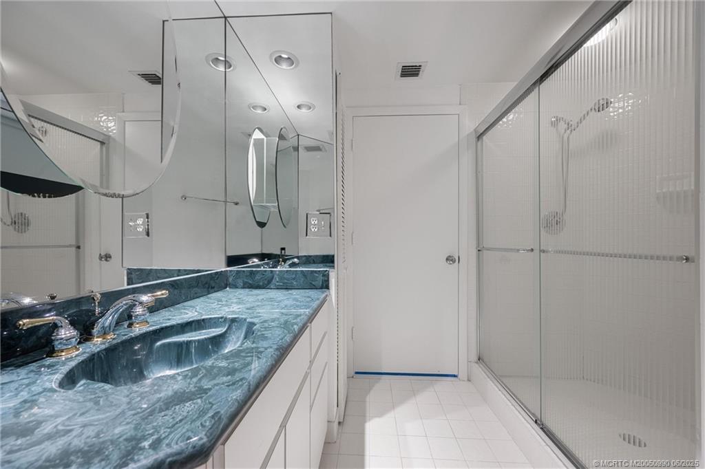 221 Northeast Plantation Road, Unit 303 Stuart, FL 34996 - Photo 30 of 43 Gallery Image 30