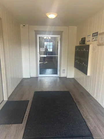 $2,000 | 185 East Lake Boulevard, Unit 1, Mahopac, NY 10541