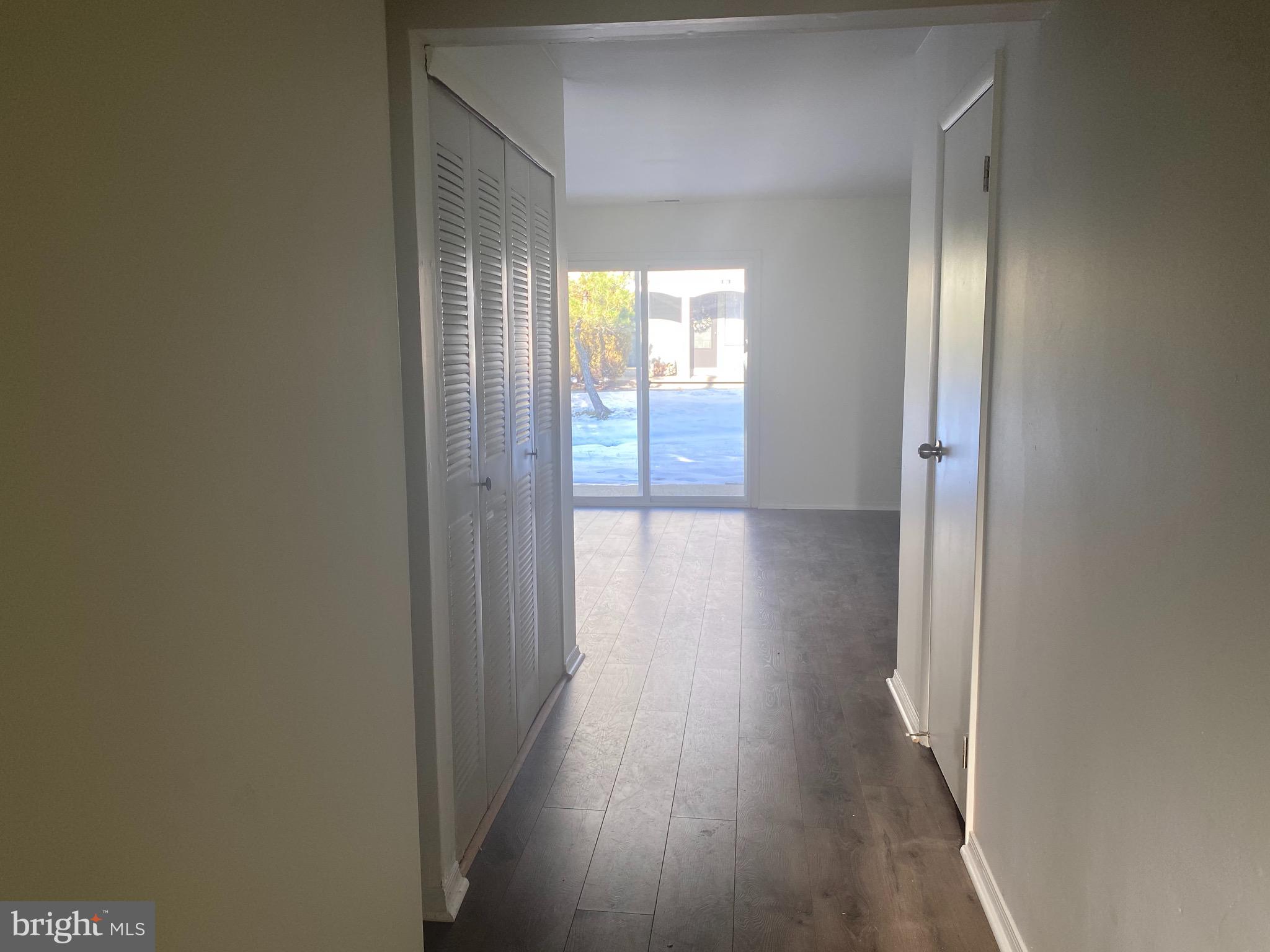 65 Sandra Road Voorhees, NJ 08043 - Photo 4 of 21 Foyer