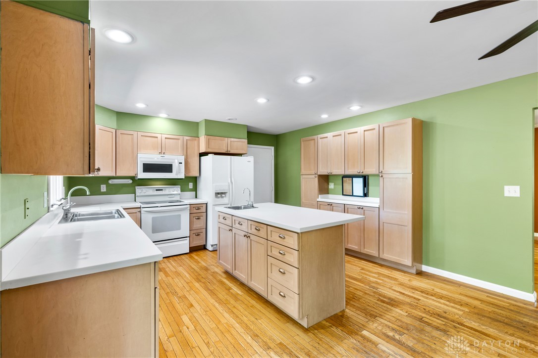 3602 Lucas Road Blanchester, OH 45107 - Photo 6 of 54