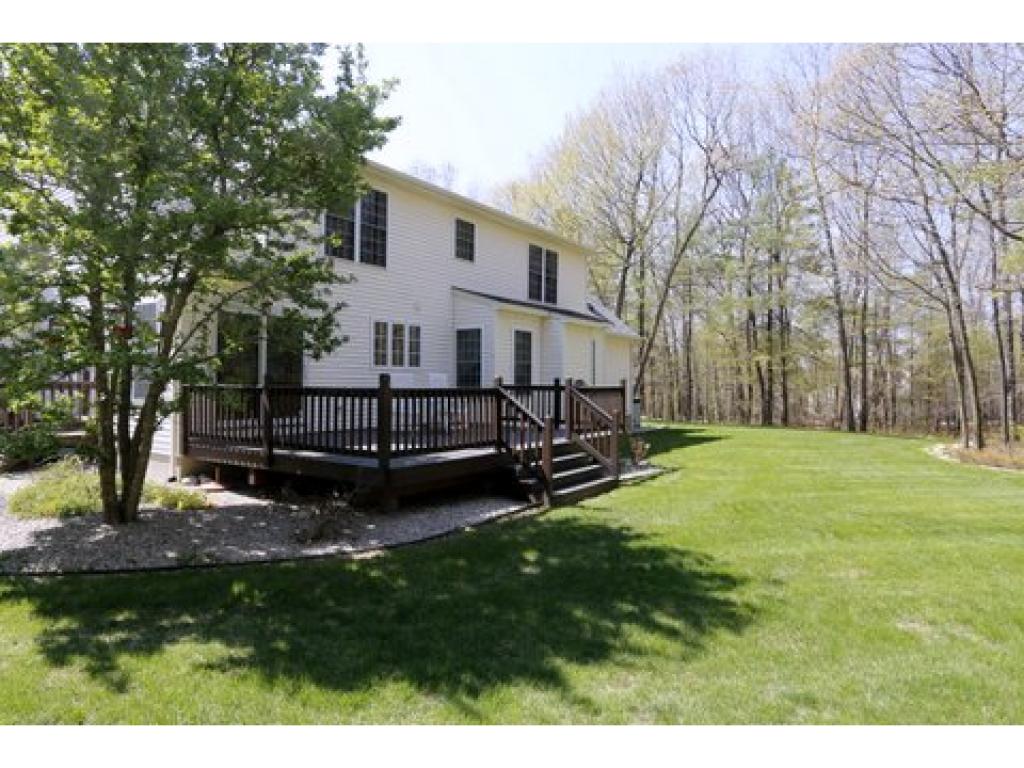 4 Laurel Road Hooksett, NH 03106 - Photo 2 of 24 Gallery Image 2