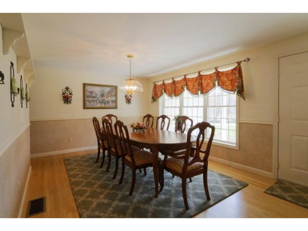 4 Laurel Road Hooksett, NH 03106 - Photo 14 of 24 Gallery Image 14
