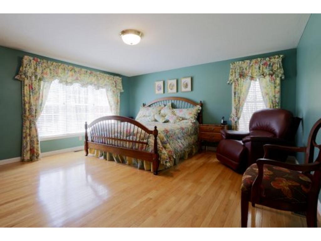4 Laurel Road Hooksett, NH 03106 - Photo 15 of 24 Gallery Image 15