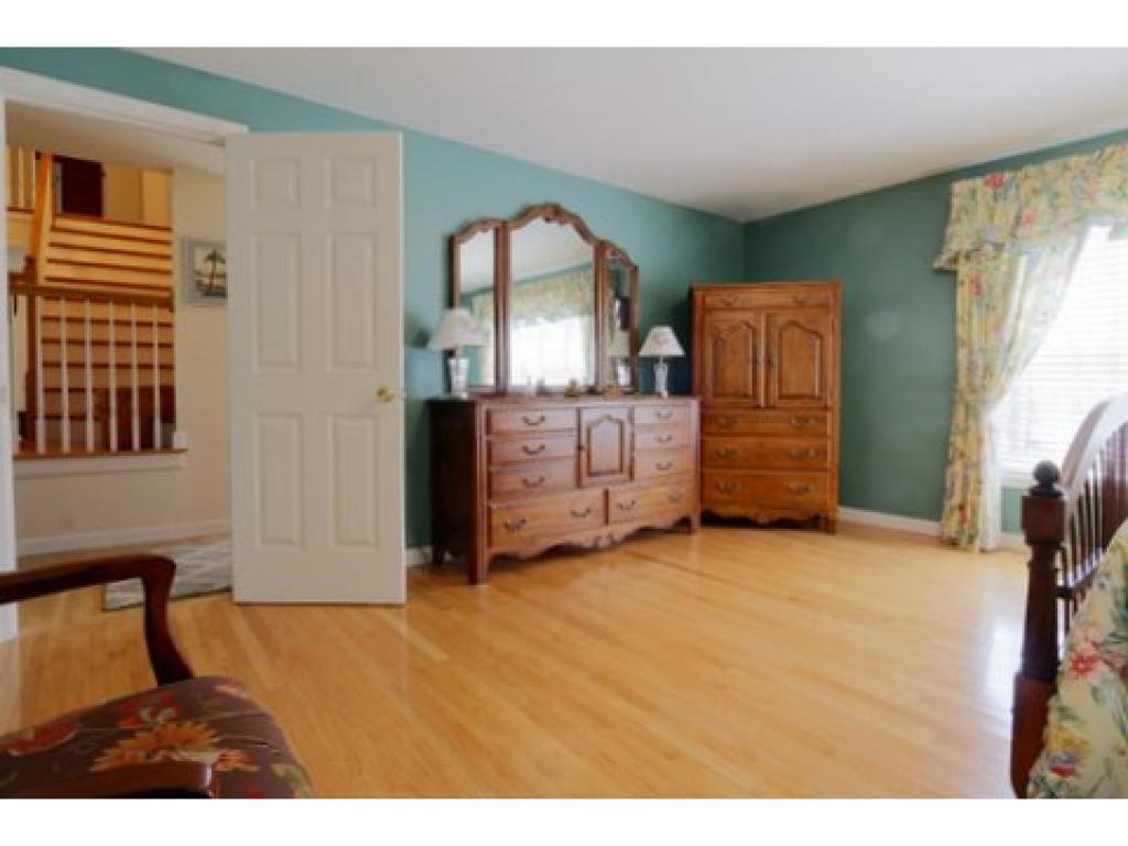 4 Laurel Road Hooksett, NH 03106 - Photo 16 of 24 Gallery Image 16