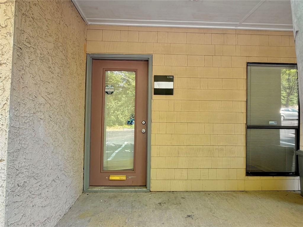 875 Old Roswell Road, Unit G300 Roswell, GA 30076 - Photo 4 of 31