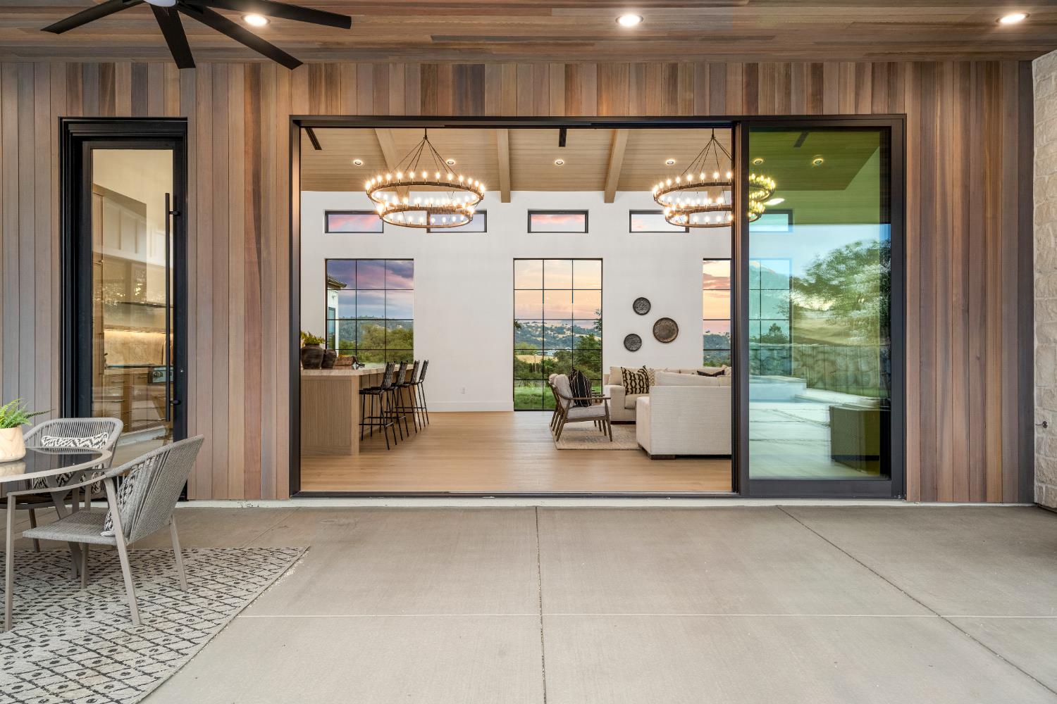 3140 Rattlesnake Road Newcastle, CA 95658 - Photo 18 of 78 a view of lobby with furniture