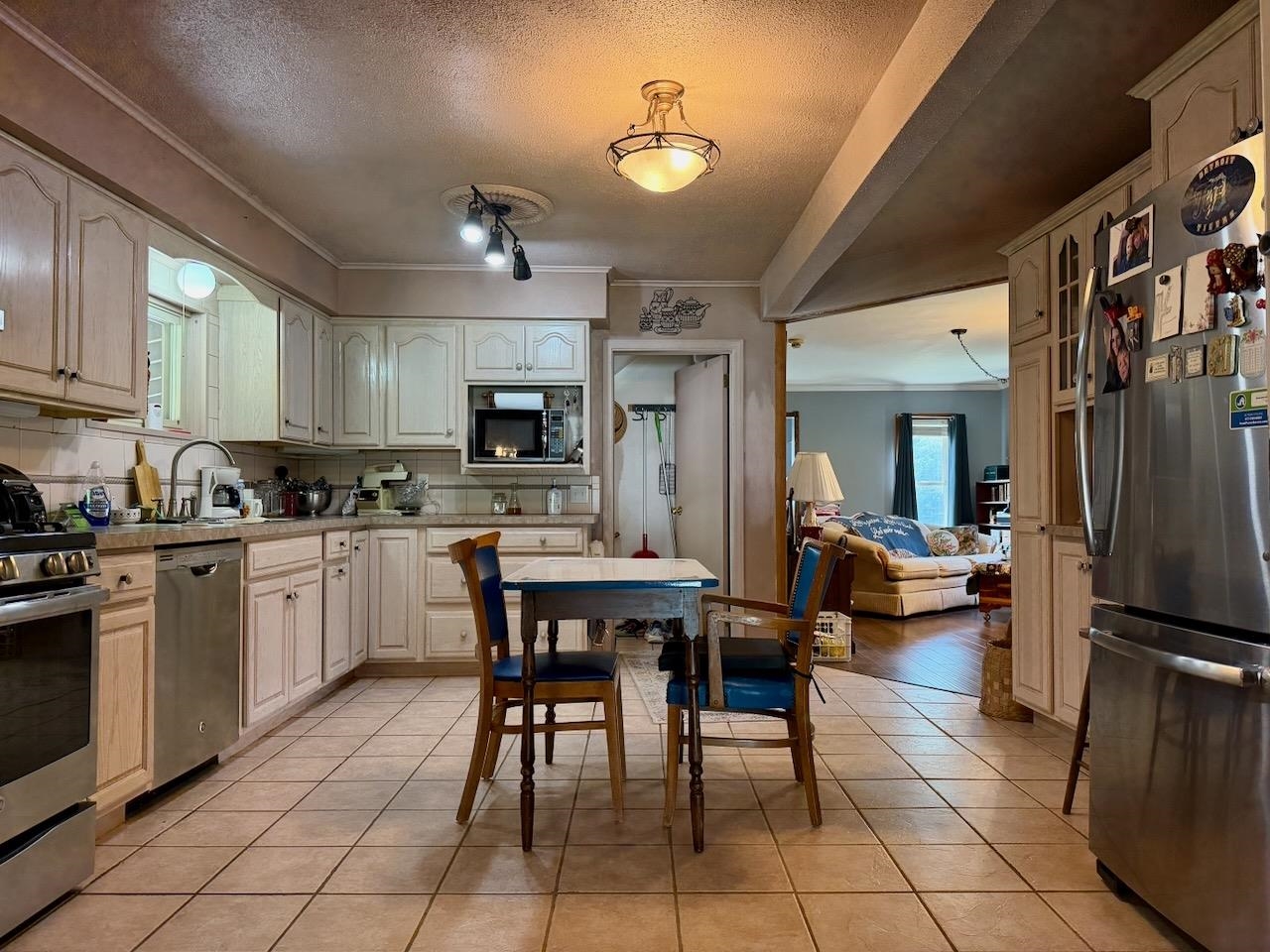 623 North Line Street Chesaning, MI 48616 - Photo 14 of 33