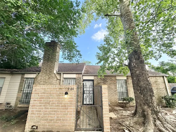 $1,500 | 9164 Wilcrest Drive, Unit 9164, Houston, TX 77099