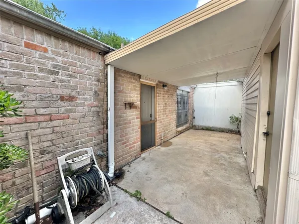 $1,500 | 9164 Wilcrest Drive, Unit 9164, Houston, TX 77099