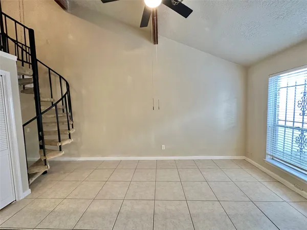 $1,500 | 9164 Wilcrest Drive, Unit 9164, Houston, TX 77099