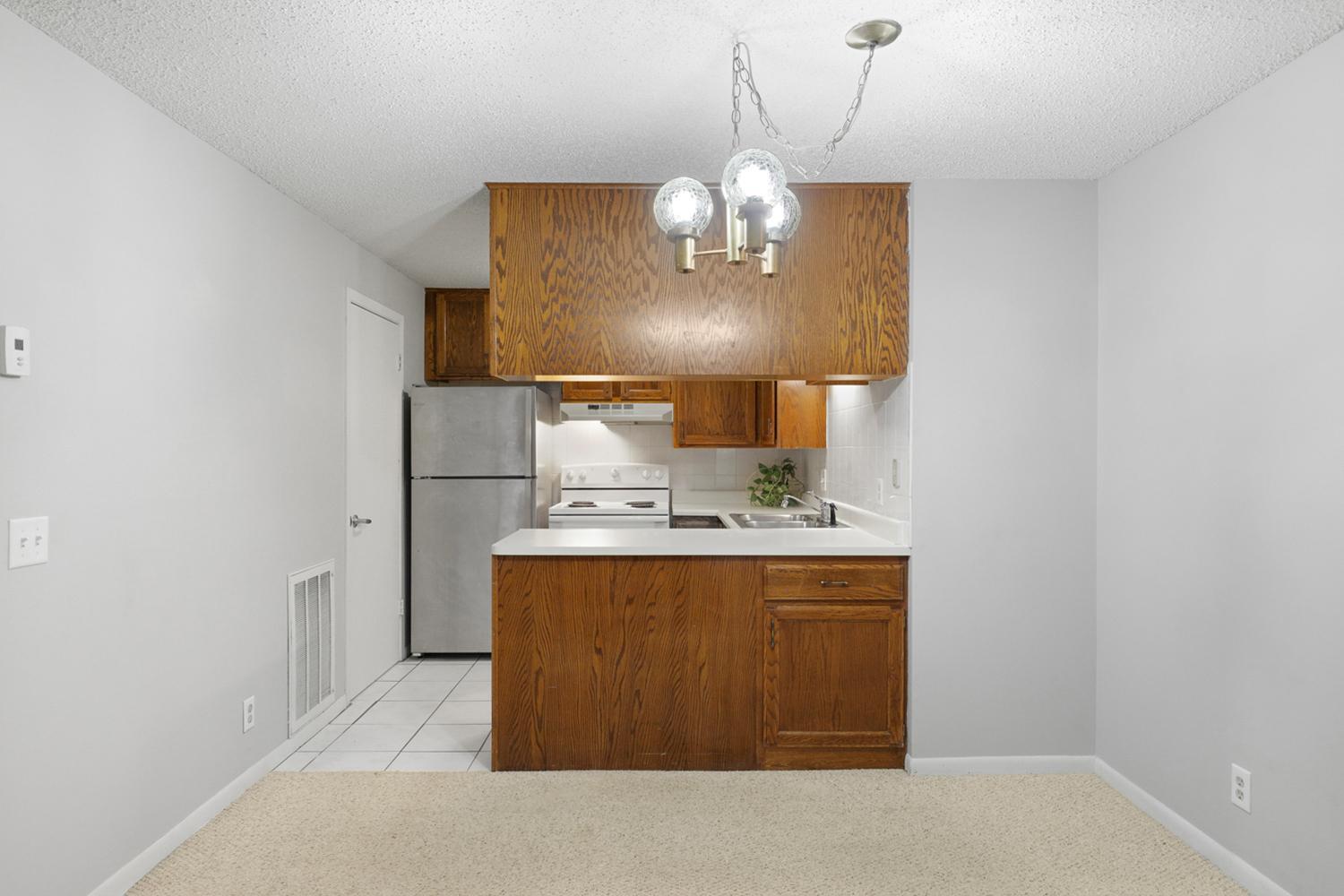 742 County Rd F West, Unit B Shoreview, MN 55126 - Photo 5 of 19