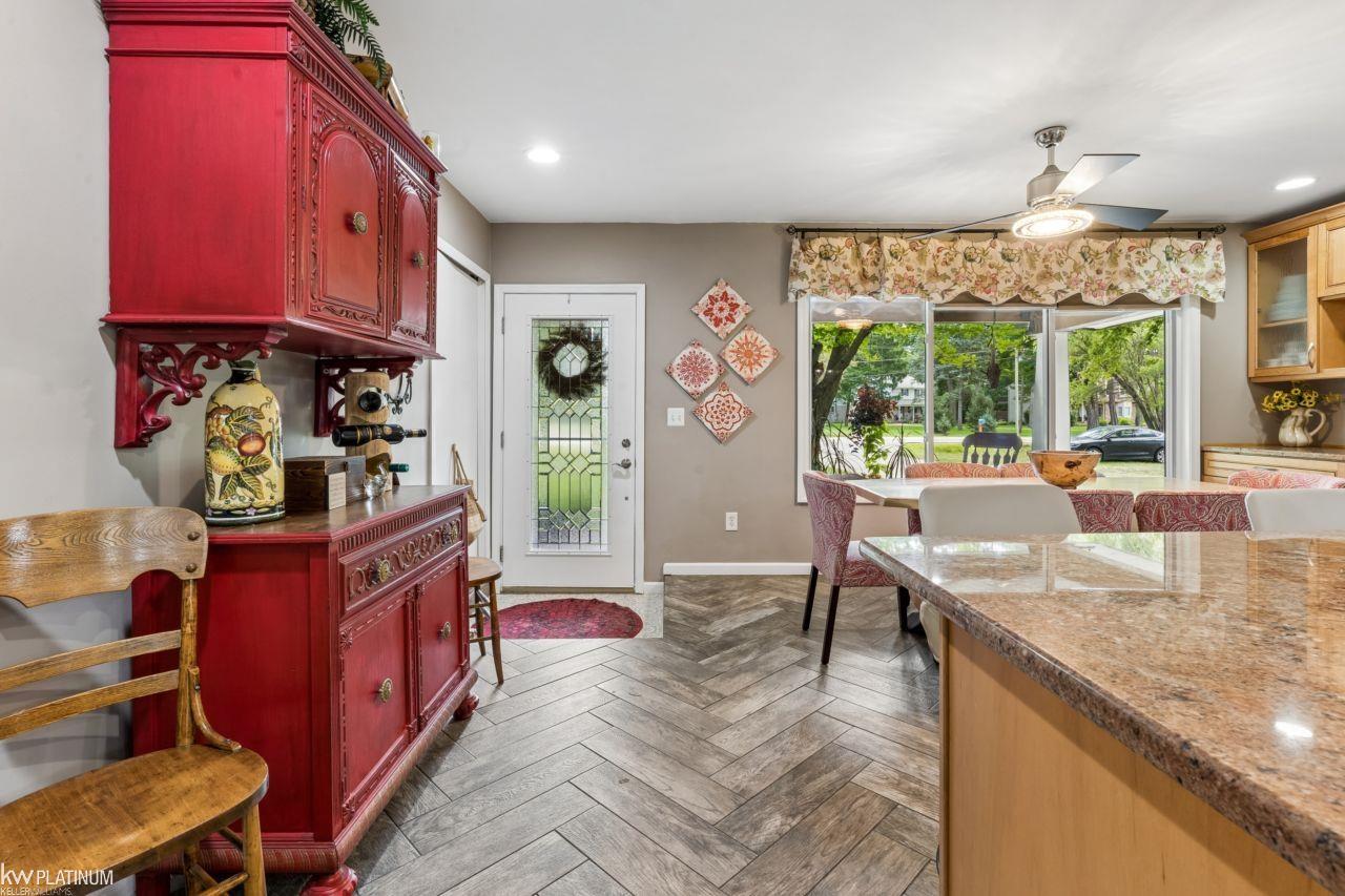 49199 Fairchild Road Macomb, MI 48042 - Photo 7 of 41 Gallery Image 7