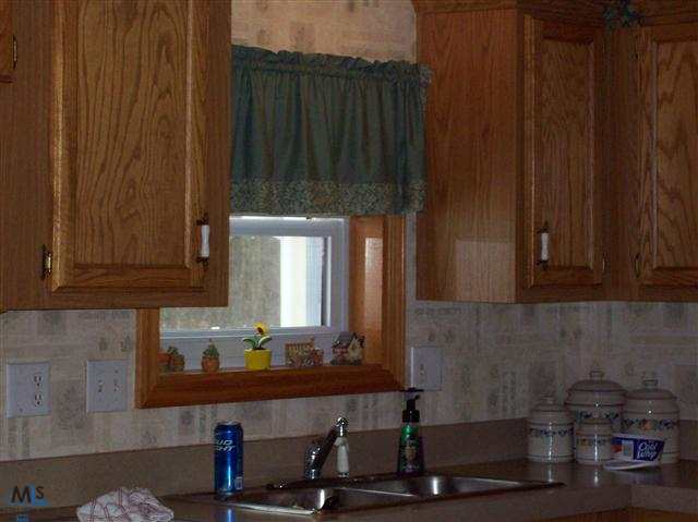 5173 Hessen Road Casco, MI 48064 - Photo 4 of 13 31135398-3.JPG