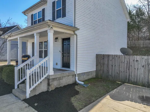 $2,300 | 612 East Vailview Court, Nashville, TN 37207