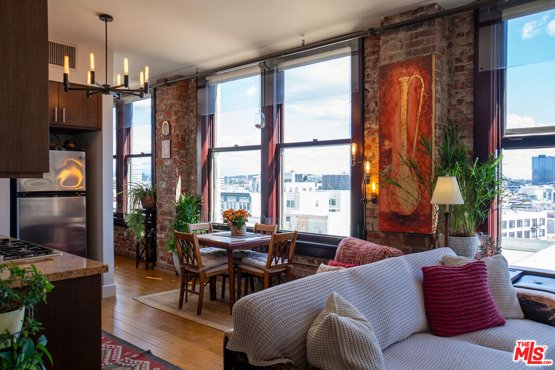 460 South Spring Street, Unit 1002 Los Angeles, CA 90013 - Photo 29 of 44