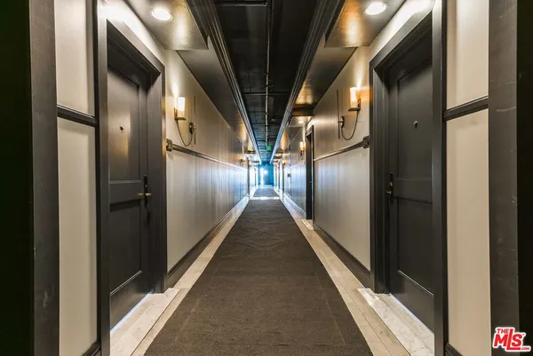 $2,550 | 460 South Spring Street, Unit 1002, Los Angeles, CA 90013