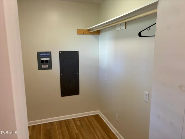 $2,400 | 385 Lakeside Drive, Kingsport, TN 37664