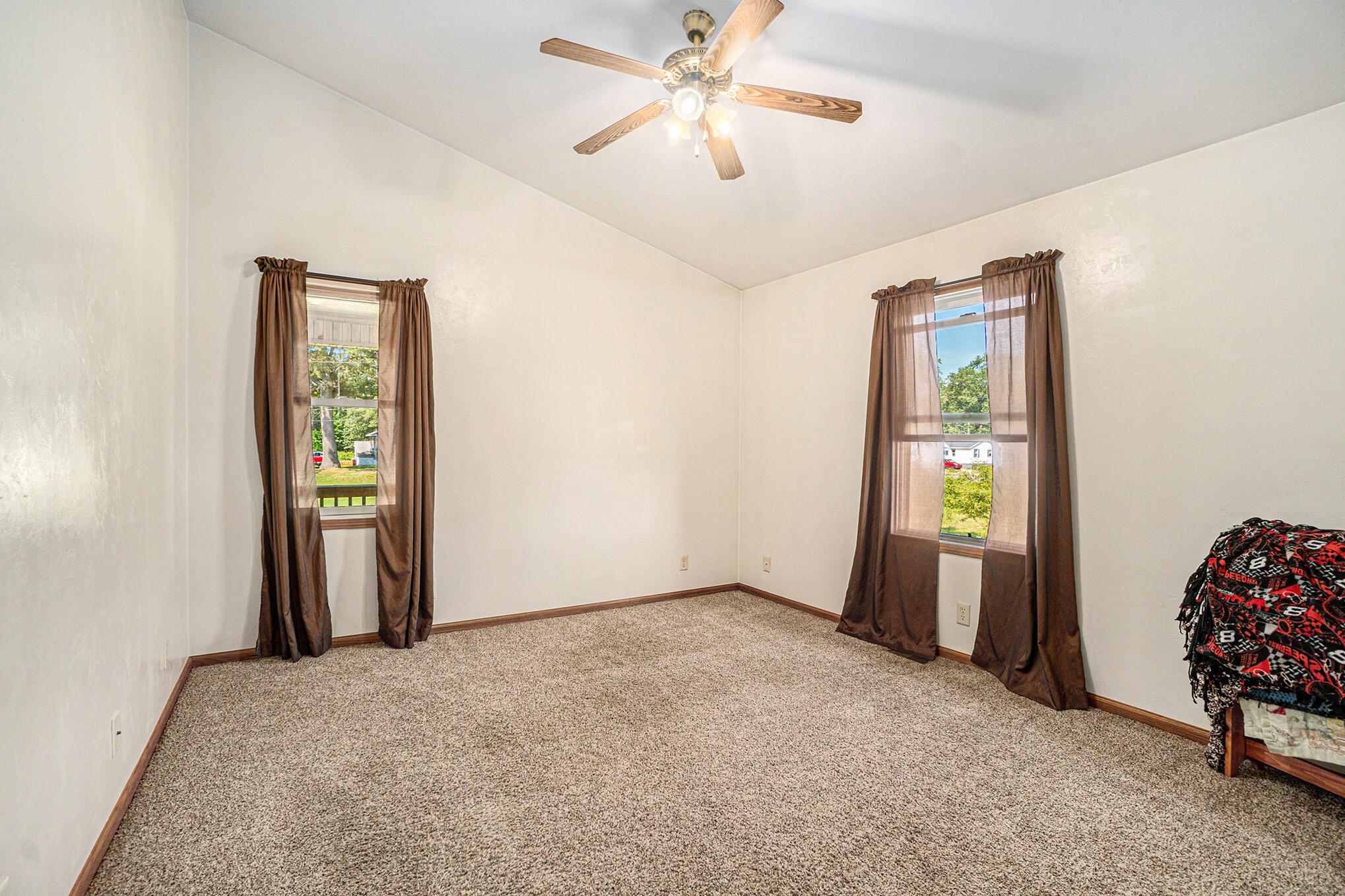 1082 Chatterson Road Muskegon, MI 49442 - Photo 23 of 37 Bedroom 3