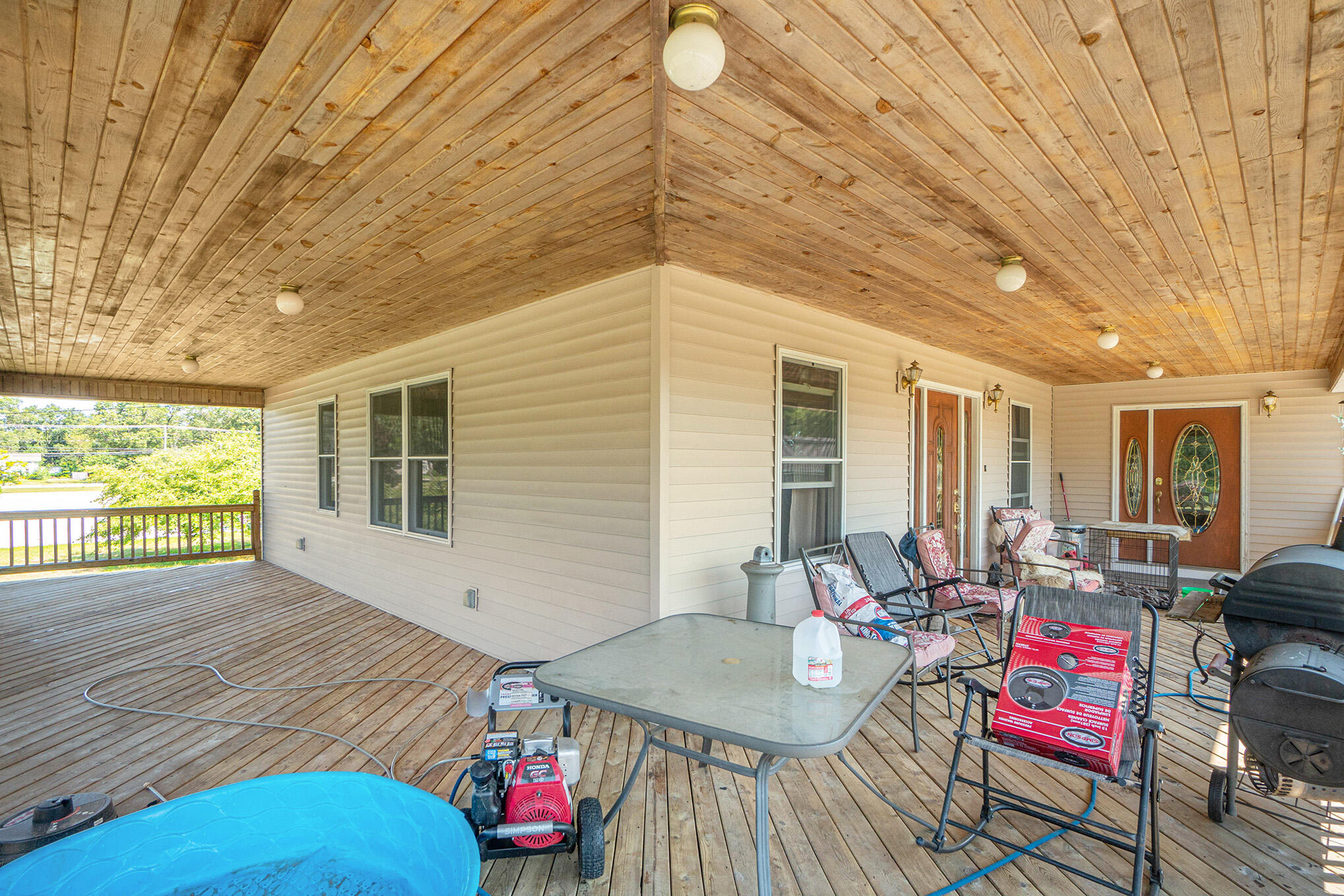 1082 Chatterson Road Muskegon, MI 49442 - Photo 6 of 37 Porch view