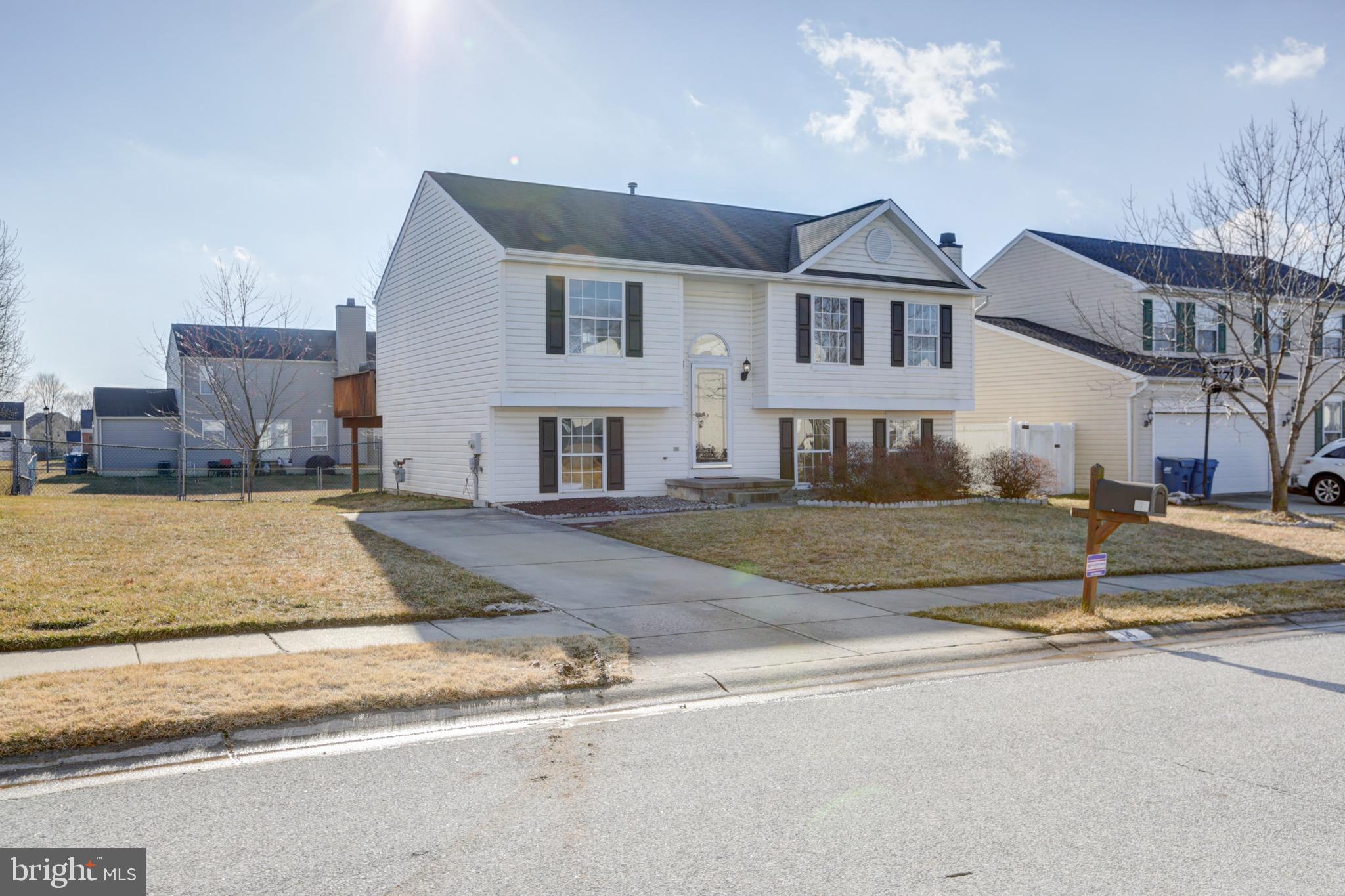 14 Baywatch Road New Castle, DE 19720 - Photo 8 of 67 Front exterior