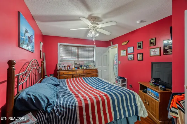 $239,000 | 921 Hazelbrook Way, Unit 12, Knoxville, TN 37912