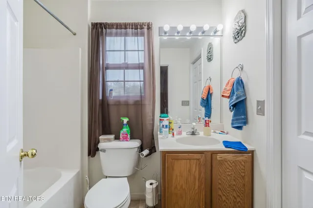 $239,000 | 921 Hazelbrook Way, Unit 12, Knoxville, TN 37912