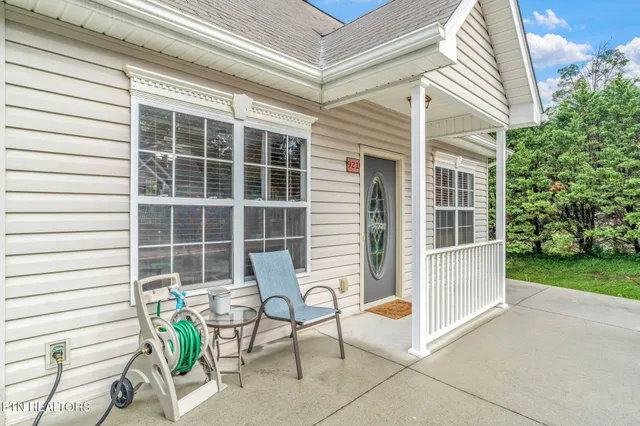 $239,000 | 921 Hazelbrook Way, Unit 12, Knoxville, TN 37912