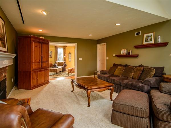 173 Ruggles Street Westborough, MA 01581 - Photo 9 of 30 Gallery Image 9