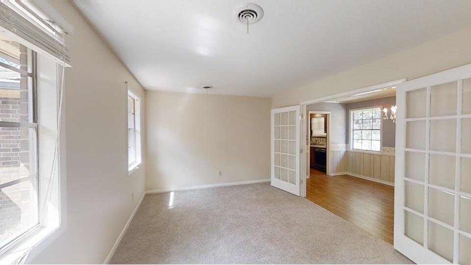 1912 Valley Spring Road Augusta, GA 30909 - Photo 6 of 25 11