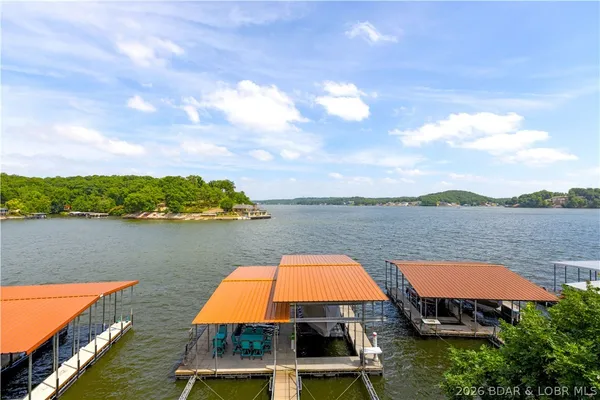 $689,900 | 21259 Jade Drive, Rocky Mount, MO 65072