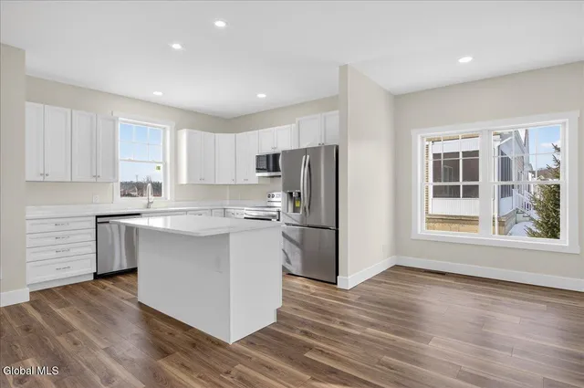 $498,000 | 3 Elena Court, Halfmoon, NY 12065