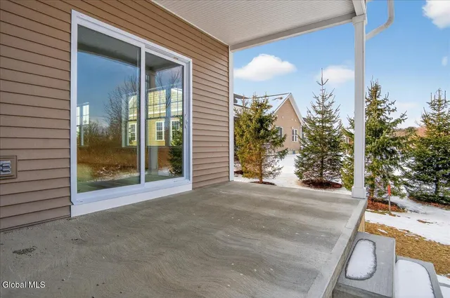 $498,000 | 3 Elena Court, Halfmoon, NY 12065