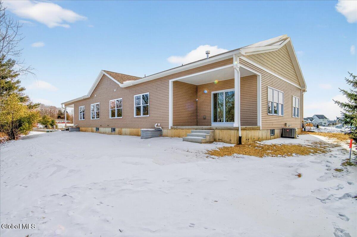 3 Elena Court Halfmoon, NY 12065 - Photo 41 of 47 Rear Elevation