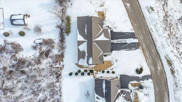 $498,000 | 3 Elena Court, Halfmoon, NY 12065